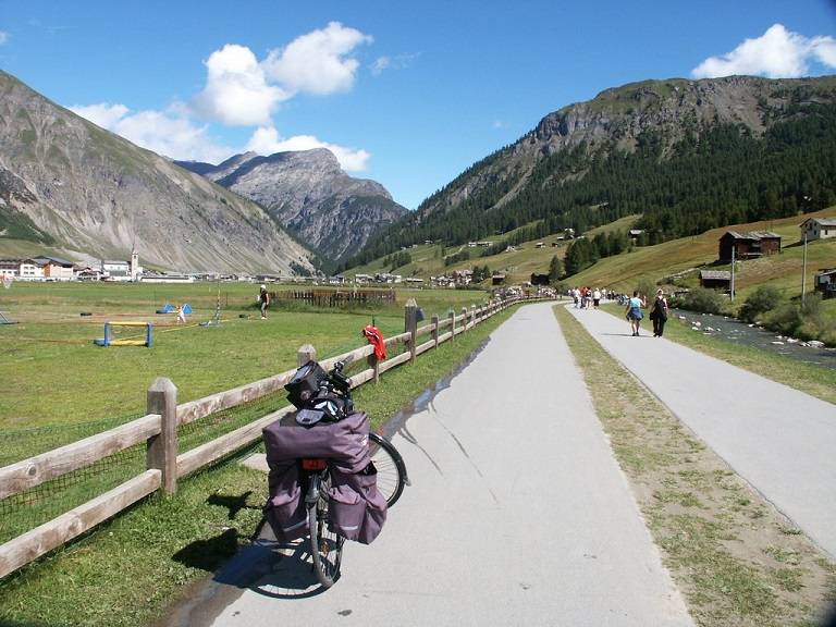 Ciclabile-Pedonale a Livigno.: Immagine 1