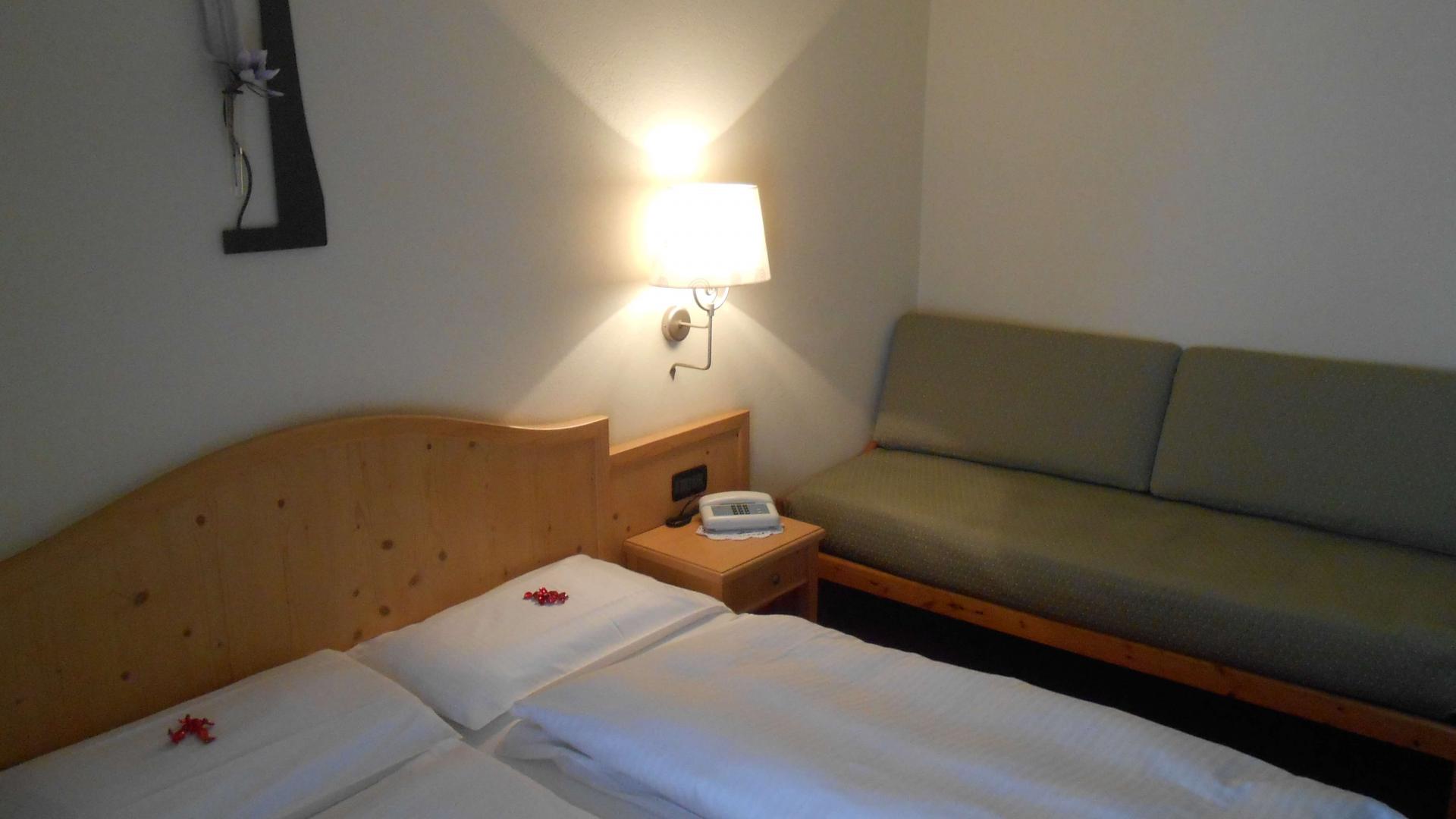 Details of triple room on Hotel del Bosco in Livigno